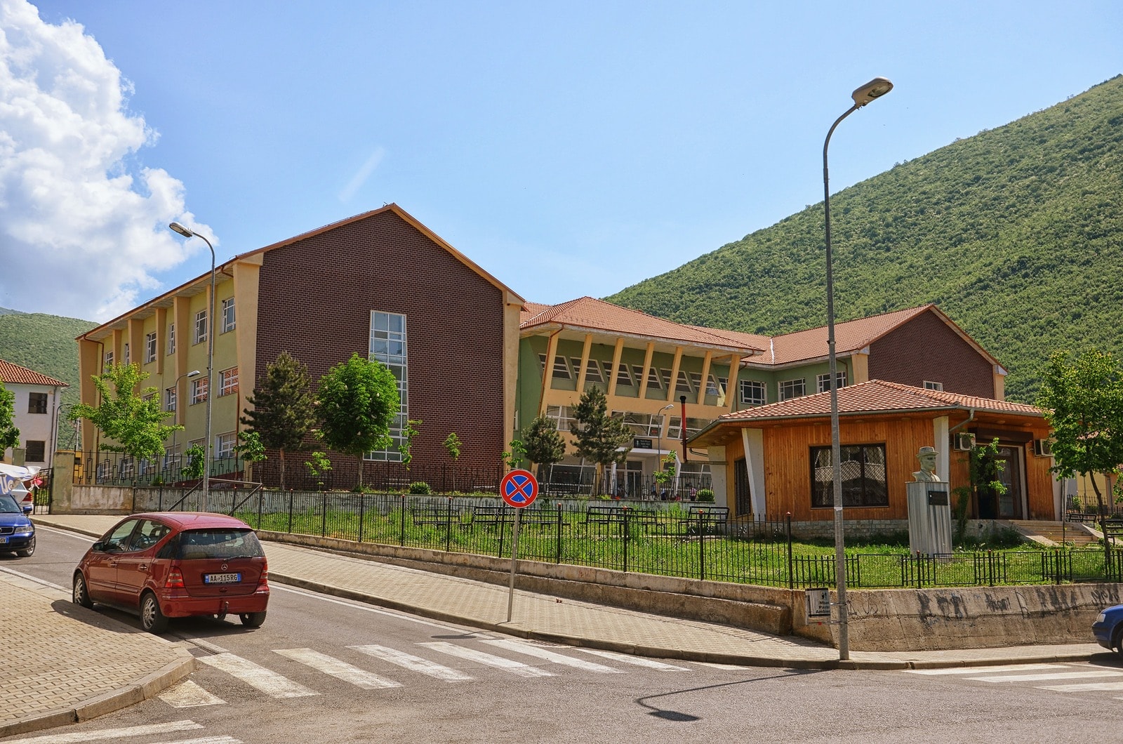 Bajram Curri to Krumë bus route